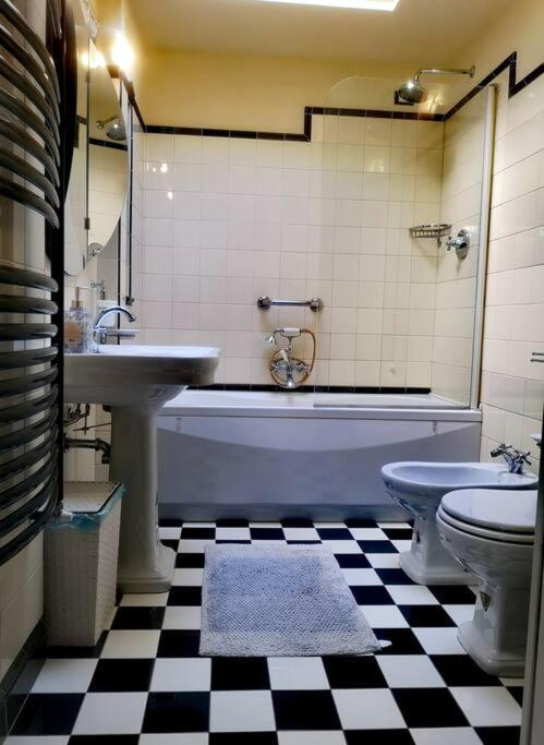 Appartement Cozy With Garden Terrace Milan