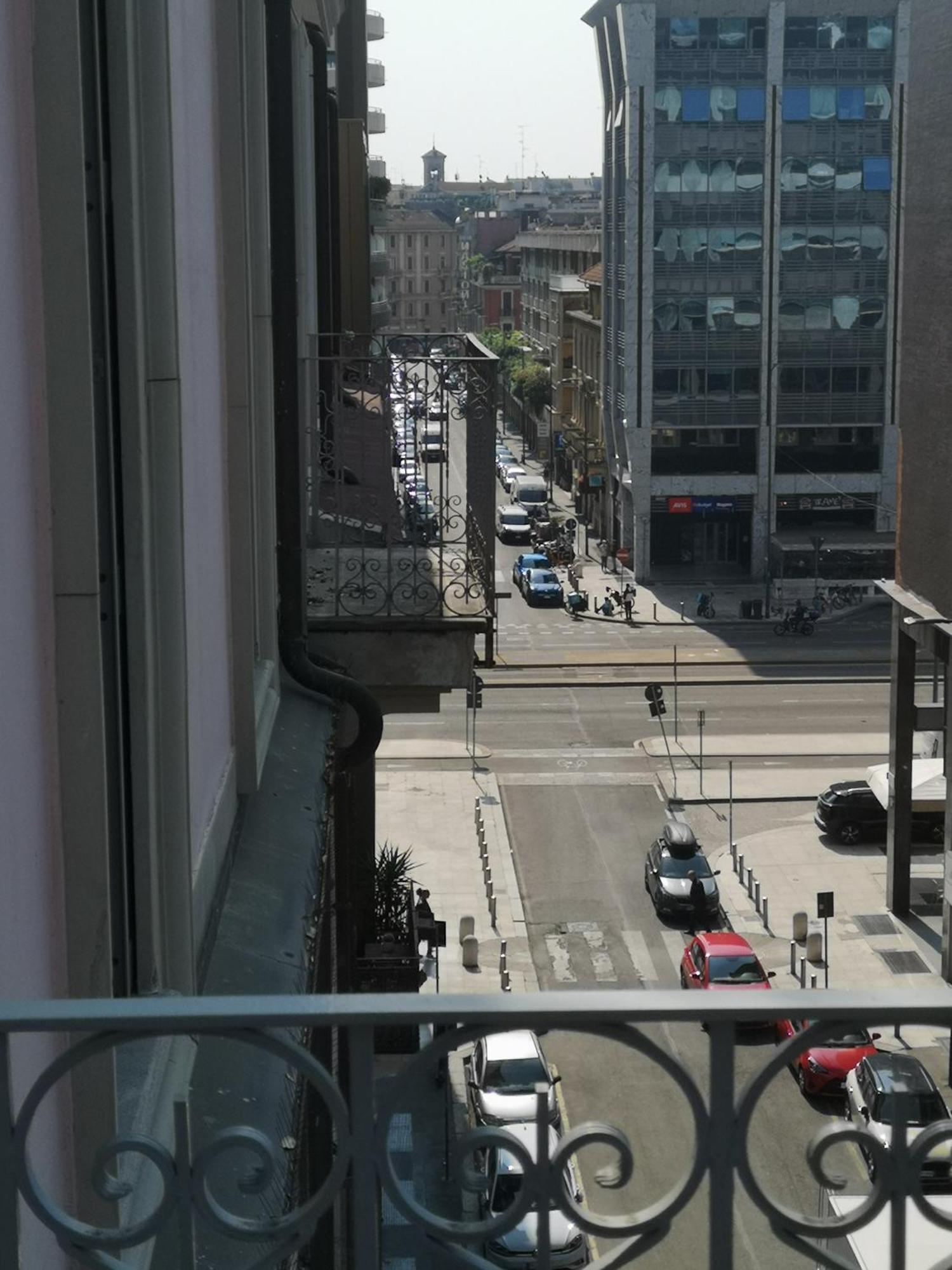 Appartement Cozy With Garden Terrace Milan